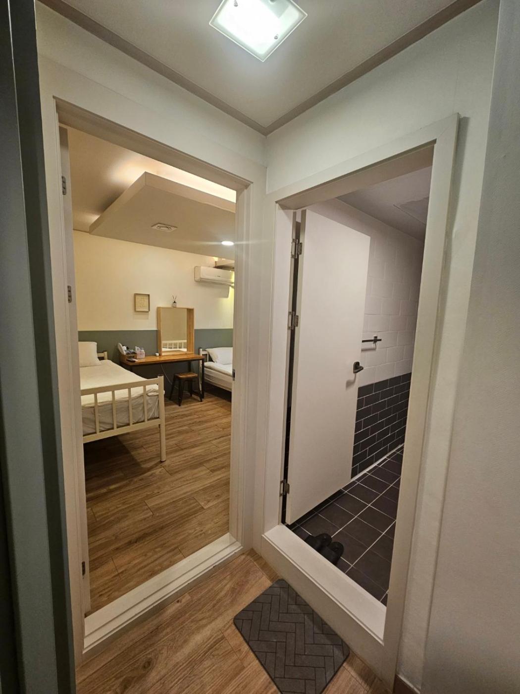 Hostel Korea - Ikseon Seul Esterno foto