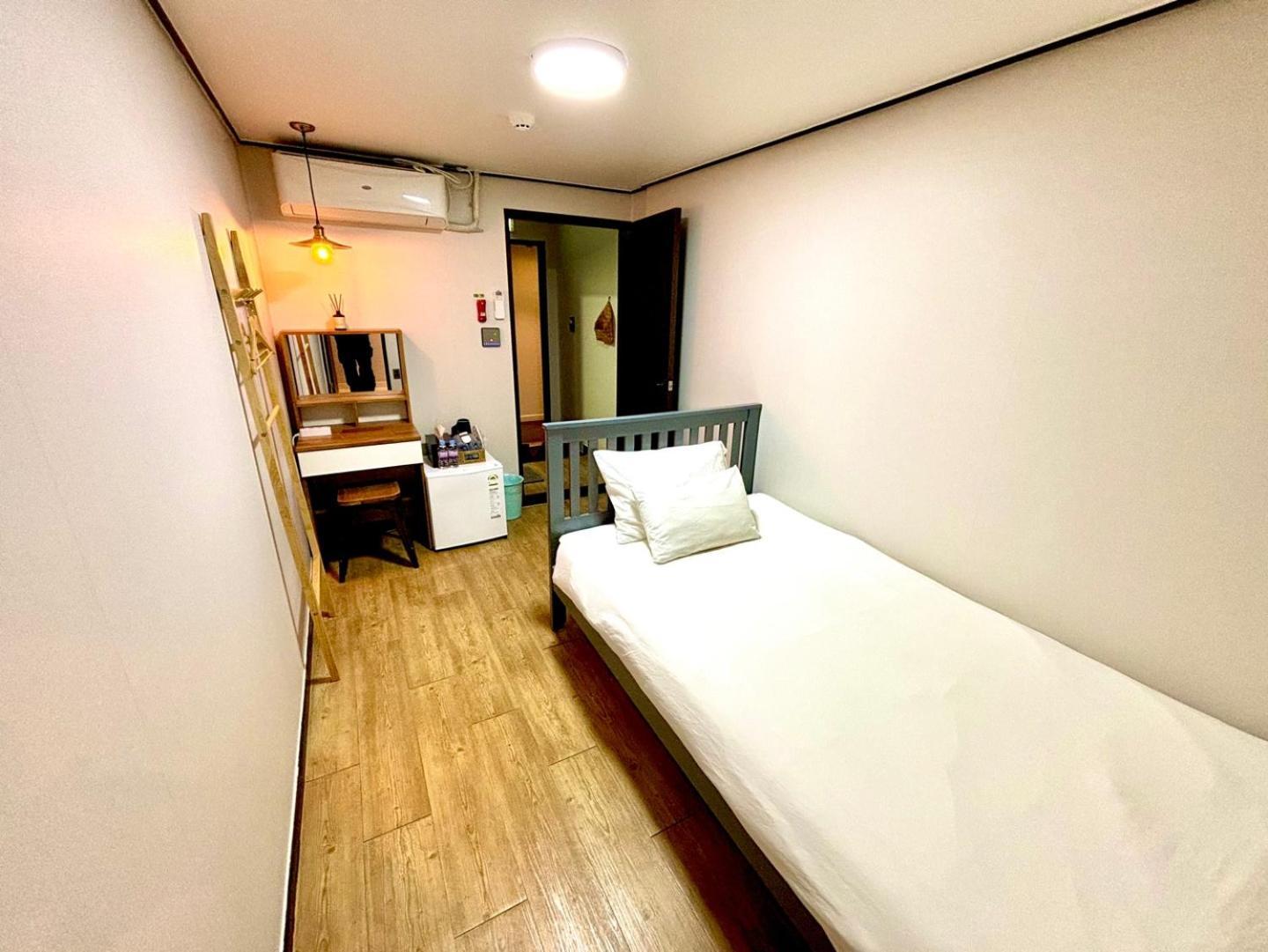 Hostel Korea - Ikseon Seul Esterno foto